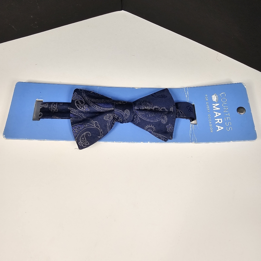 Set of 4 Bowties pre-made ready to wear